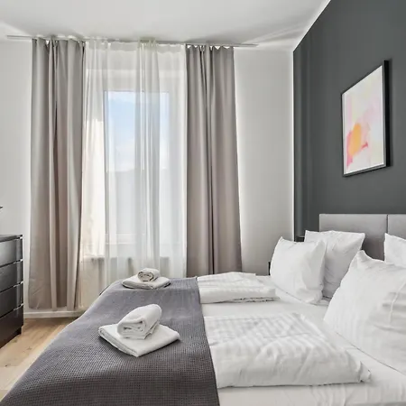 Shiny Homes - Modern & Cozy In Mitte