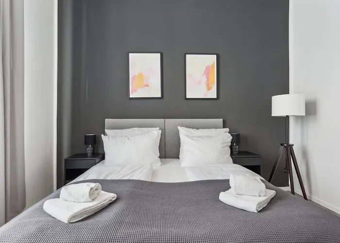 Shiny Homes - Modern & Cozy In Mitte Lejlighed